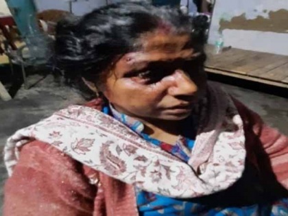 Mokama Bihar candidates beat woman bdo nomination canceled fax election cm nitish kumar crime case | पर्चा रद्द होने पर प्रत्याशियों ने की महिला बीडीओ कामिनी कुमार की पिटाई, बाल खींच कर जमीन पर पटका, लात घूंसों से मारा, जानिए मामला