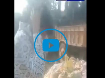 Bihar Viral Video Muzaffarpur student beaten in college premises forced to lick spit | Bihar Viral Video: पहले की पिटाई, फिर थूक चाटने के लिए किया मजबूर; मुजफ्फरपुर मनावता शर्मसार Bihar Viral Video Muzaffarpur student beaten in college premises forced to lick spit | Bihar Viral Video: पहले की पिटाई, फिर थूक चाटने के लिए किया मजबूर; मुजफ्फरपुर मनावता शर्मसार