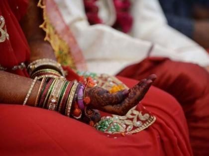 Patna: groom scared with cloud thunder, bride cancel wedding | बिजली कड़कने की आवाज से मंडप में डर गया दूल्हा, हरकत देख दुल्हन ने तोड़ी शादी
