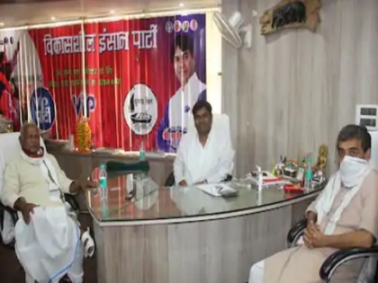 Bihar assembly elections between Corona: grand alliance started preparing secretly, RJD focoused | कोरोना के बीच बिहार विधानसभा चुनाव को लेकर गति पकड़ रही हैं राजनीतिक पार्टियां, महागठबंधन के घटक दलों ने गुपचुप शुरू की तैयारी