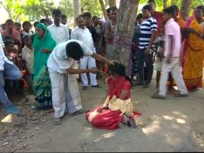Nawada: Girl was tied to a tree and thrashed for hours to go with a man from another caste | बिहारः मुस्लिम लड़की के हिंदू युवक से प्रेम करने पर पंचायत का तुगलकी फरमान, पेड़ से बांधकर घंटों पिटाई