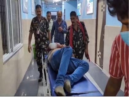 In Bihar, fearless criminals shot a passenger during a train robbery, exposing the lack of security in trains | बिहार में बेखौफ अपराधियों ने ट्रेन में लूटपाट के दौरान एक यात्री को मारी गोली, ट्रेनों में सुरक्षा की खुली पोल