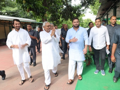 Bihar Crisis Nitish Kumar resigned may be prime ministerial candidate in 2024 only stay 8-10 months chief minister | Bihar Crisis: 2024 में नीतीश कुमार हो सकते हैं प्रधानमंत्री पद के उम्मीदवार, 8-10 महीने तक ही रह सकते हैं सीएम!