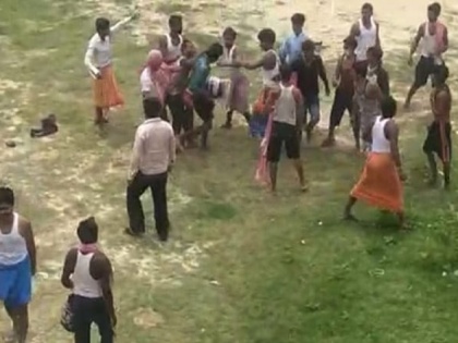 Bihar: People clamor for filling water at Quarantine Center in Samastipur, many injured amid sticks | बिहार: समस्तीपुर के क्वारंटाइन सेंटर में पानी भरने को लेकर भिड़े लोग, लाठी-डंडे से हुए संघर्ष में कई घायल