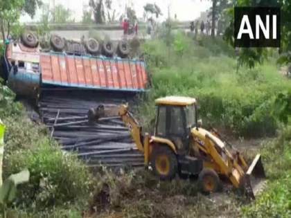 Bihar: At least 9 labourers dead after a truck & a bus collided in Naugachhia Bhagalpur | बिहार में बड़ा हादसा, भागलपुर में ट्रक और बस में टक्कर, कम से कम 9 मजदूरों की मौत