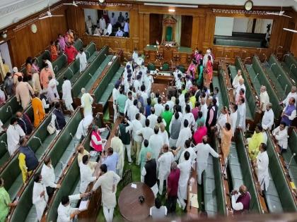 Bihar News Uproar broke out after BJP MLA Haribhushan Thakur's statement against a particular community | बिहार: BJP विधायक हरिभूषण ठाकुर के समुदाय विशेष के खिलाफ दिए गये बयान को लेकर बरपा हंगामा