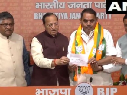Lok Sabha Elections 2024 Congress gets electrified again former Varanasi MP Rajesh Mishra joins BJP | Lok Sabha Elections 2024: कांग्रेस को फिर से लगा करेंट, वाराणसी से पूर्व सांसद राजेश मिश्रा ने ज्वाइन की BJP