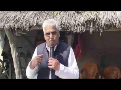 up election ec-bars-bjp-mla-from-campaigning-for-24-hours-for-mcc-violation | यूपी चुनाव: भाजपा उम्मीदवार के प्रचार करने पर 24 घंटे की रोक, सांप्रदायिक भाषण पर चुनाव आयोग ने की कार्रवाई up election ec-bars-bjp-mla-from-campaigning-for-24-hours-for-mcc-violation | यूपी चुनाव: भाजपा उम्मीदवार के प्रचार करने पर 24 घंटे की रोक, सांप्रदायिक भाषण पर चुनाव आयोग ने की कार्रवाई