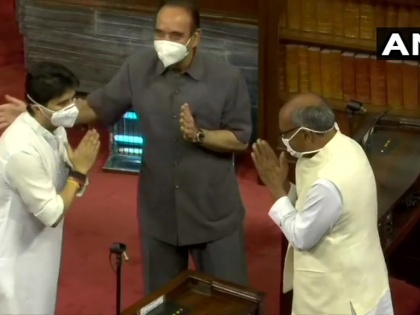 44 Rajya Sabha members sworn 36 members first time BJP leader Jyotiraditya M Scindia takes oath as Rajya Sabh | 45 राज्यसभा सदस्यों ने ली शपथ, 36 पहली बार, रास में दिखेंगे भाजपा के ज्योतिरादित्य सिंधिया और दिग्विजय सिंह