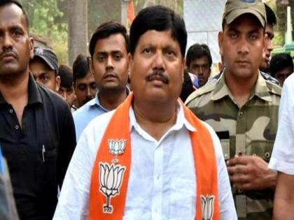 Bengal police raid Arjun Singh's residence, BJP MP alleges revenge politics | बंगाल पुलिस ने अर्जुन सिंह के आवास पर मारा छापा, बीजेपी सांसद ने लगाया प्रतिशोध की राजनीति का आरोप Bengal police raid Arjun Singh's residence, BJP MP alleges revenge politics | बंगाल पुलिस ने अर्जुन सिंह के आवास पर मारा छापा, बीजेपी सांसद ने लगाया प्रतिशोध की राजनीति का आरोप