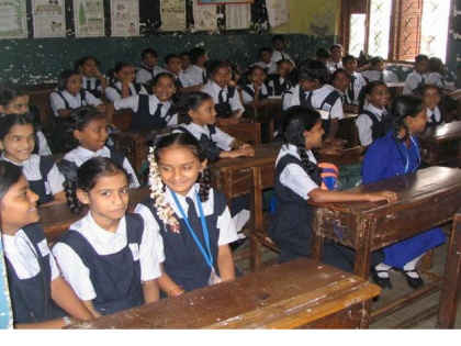 eating iron pills in bmc school goes wrong one girl dies 470 admit to hospital | मुंबई: BMC के स्कूल में आयरन की गोली खाने से बच्ची की मौत. 470 छात्र अस्पताल में भर्ती