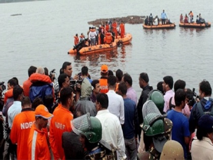 Andhra Pradesh Tourist boat Accident, Tourist boat capsizes in Godavari, Andhra Pradesh | आंध्र प्रदेश: 61 लोगों से भरी यात्री नाव नदी में पलटी, दर्दनाक हादसे में 11 की मौत, पीएम मोदी ने जताया दुख