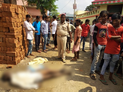 Mob lynching: In Sahibganj, Jharkhand, villagers were beaten to death by treating the elderly as a child thief | मॉब लिचिंग: झारखंड के साहेबगंज में बुजर्ग को बच्चा चोर समझकर ग्रामीणों ने पीट-पीटकर मार डाला