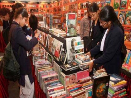 Pankaj Chaturvedi blog The books is still popular in people | पंकज चतुर्वेदी का ब्लॉग: अभी भी बरकरार है किताबों का आकर्षण
