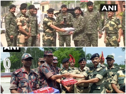 Happy Eid 2019: Sweets exchanged between India & Attari-Wagah, Indo-Bangladesh Border personnel | Eid Mubarak 2019: सीमाओं पर सौहार्द, पाकिस्तान-बांग्लादेश और भारतीय जवानों के बीच हुआ मिठाइयों का आदान-प्रदान