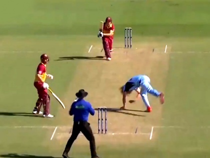 Watch: Australian Bowler narrowly escapes horrific injury After Batsman Smashes Shot Straight At Him | ये ऑस्ट्रेलियाई गेंदबाज बाल-बाल बचा, बल्लेबाज ने सीधा चेहरे की तरफ खेल दिया था करारा शॉट, देखें वीडियो