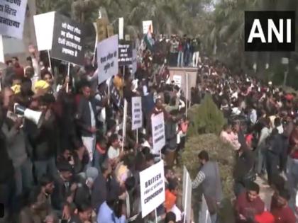 BPSC Student Protest: जारी प्रदर्शन के बीच छात्रों ने की मुख्य सचिव से की मुलाकात, राज्यपाल ने बीपीएससी अध्यक्ष को किया तलब