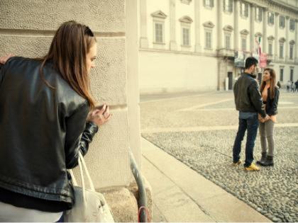 You are unable to forget your ex-partner check social media every day be careful this could be a serious disease Rebecca Syndrome | Rebecca Syndrome: अपने एक्स पार्टनर को भूल नहीं पा रहे आप, रोज सोशल मीडिया पर करते हैं चेक तो हो जाए सावधान, हो सकती है ये गंभीर बीमारी You are unable to forget your ex-partner check social media every day be careful this could be a serious disease Rebecca Syndrome | Rebecca Syndrome: अपने एक्स पार्टनर को भूल नहीं पा रहे आप, रोज सोशल मीडिया पर करते हैं चेक तो हो जाए सावधान, हो सकती है ये गंभीर बीमारी