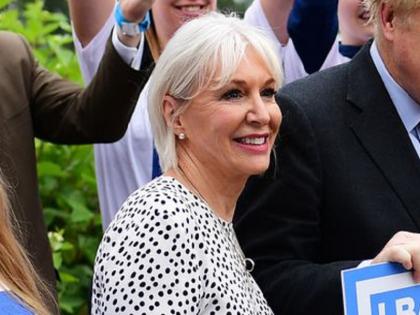 Coronavirus: UK Britain Health minister Nadine Dorries tests positive | ब्रिटेन की स्वास्थ्य मंत्री को भी कोरोना वायरस, पीएम बोरिस जॉनसन समेत सैकड़ों लोगों के संपर्क में थीं