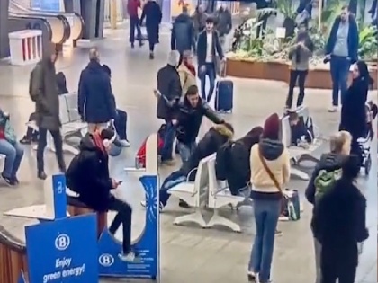 IN Belgium Muslim screaming Allahu akbar and slashes commuters at Brussels train station | बेल्जियम: ब्रसेल्स रेलवे स्टेशन पर 'अल्लाह हू अकबर' का नारा लगाकर मुस्लिम व्यक्ति ने यात्रियों पर चाकू से हमला किया