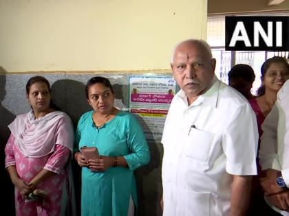 Karnataka Assembly Polls BS Yeddyurappa casting vote said Vijayendra will get more than 40 thousand votes | मतदान से पहले सपरिवार पैतृक मंदिर पहुंचे बीएस येदियुरप्पा, वोट डालने के बाद कहा- विजयेंद्र को 40 हजार से ज्यादा वोट मिलेंगे