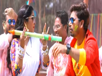 Pravesh Lal Yadav and Khushbu Tiwari new song Devar Ji Na Maari Pichkari video viral | VIDEO: भोजपुरी होली सॉन्ग 'देवर जी ना मारी पिचकारी' रिलीज, यूट्यूब पर बार-बार देख रहे फैंस