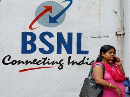 92,000 BSNL, MTNL employees opted for VRS scheme, says Ravi Shankar Prasad | बीएसएनएल, एमटीएनएल ‘सामरिक संपत्ति, दोनों को लाभ में लाएंगे : प्रसाद