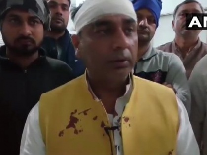 Delhi elections: BSP candidate Narayan Dutt attacked with sticks, Manish Sisodia was accused of selling tickets | दिल्ली चुनाव: बदरपुर MLA नारायण दत्त पर लाठी-डंडों से हमला, मनीष सिसोदिया पर टिकट बेचने का लगाया था आरोप