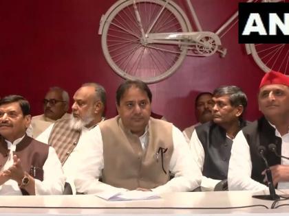 Lok Sabha Elections 2024 watch BSP leader former MLA Shah Alam alias Guddu Jamali joins Samajwadi Party presence party president Akhilesh Yadav in Lucknow | Lok Sabha Elections 2024: राज्यसभा चुनाव में हार से सपा प्रमुख परेशान!, बढ़ाई आजमगढ़ की किलेबंदी, अखिलेश यादव की मौजूदगी में गुड्डू जमाली की वापसी