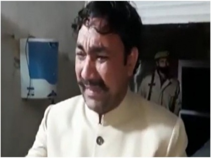 BSP worker Arshad Rana cries after being denied poll ticket | UP Election 2022: टिकट न मिलने पर फूट फूटकर रोने लगे बीएसपी कार्यकर्ता अरशद राणा, बोले- 'तमाशा बना दिया मेरा'