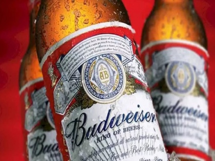 Fact Check: Truth behind Budweiser employee peeing in beer for 12 years is Fake news | क्या मशहूर बडवाईजर कंपनी का स्टाफ 12 सालों से कर रहा था बीयर में पेशाब, जानें चौंकाने वाला सच