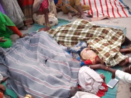 Bulandshahr: 7 people have died after a bus ran over them near Gangaghat in Narora | बुलंदशहरः फुटपाथ पर सो रहे तीर्थयात्रियों को तीर्थयात्रियों से भरी दूसरी बस ने कुचला, सात लोगों की मौत