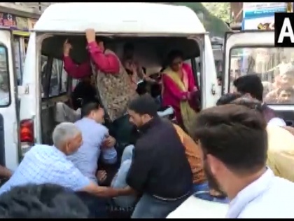 Poonch 11 total deaths 25 injured reported mini-bus accident occurred Sawjian area of Poonch in J&K see video | Poonch: जम्मू-कश्मीर के पुंछ में भीषण हादसा, बस खाई में गिरी, 11 की मौत और 25 घायल, 5-5 लाख रुपए की आर्थिक सहायता