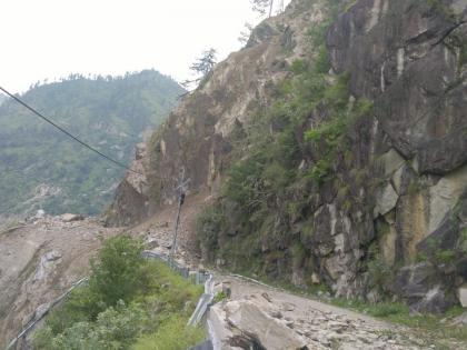 Himachal Pradesh landslide Bus carrying 40 passengers feared buried in Kinnaur | Himachal Pradesh landslide: किन्नौर में कई वाहन भूस्खलन की चपेट में, 40 से अधिक फंसे, बचाव तेज