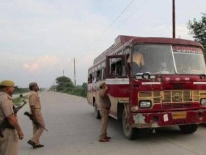 Noida bus driver challaned for not wearing helmet | ‘हेलमेट’ नहीं पहनने पर बस चालक का कटा चालान