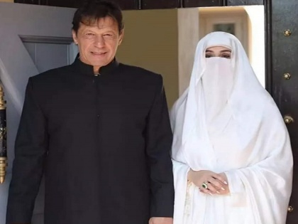 Ex-Pakistan PM Imran Khan's wife may be arrested in a corruption case says Report | पाकिस्तान के पूर्व पीएम इमरान खान की पत्नी को भ्रष्टाचार के मामले में किया जा सकता है गिरफ्तार