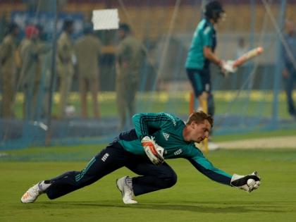 michael vaughan compares ms dhoni with england jos buttler | क्या धोनी से बेहतर हैं जोस बटलर? माइकल वॉन के एक बयान से छिड़ी बहस