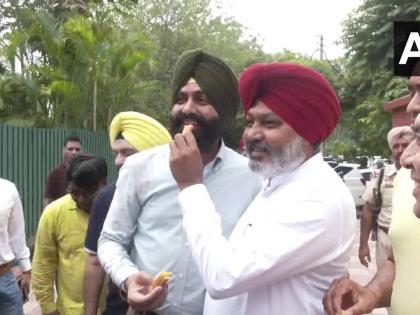 Jalandhar West Assembly bypolls Results 2024 LIVE AAP leader Mohinder Bhagat won 37323 votes Congress Surinder Kaur trailed behind BJP candidate Sheetal Angural | Jalandhar West Assembly By Poll Result 2024 LIVE: 37323 वोट से जीते आप नेता मोहिंदर भगत, भाजपा उम्मीदवार शीतल अंगुराल से पीछे कांग्रेस के सुरिंदर कौर Jalandhar West Assembly bypolls Results 2024 LIVE AAP leader Mohinder Bhagat won 37323 votes Congress Surinder Kaur trailed behind BJP candidate Sheetal Angural | Jalandhar West Assembly By Poll Result 2024 LIVE: 37323 वोट से जीते आप नेता मोहिंदर भगत, भाजपा उम्मीदवार शीतल अंगुराल से पीछे कांग्रेस के सुरिंदर कौर