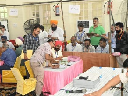 Bypoll Results 2025 Live Gujarat Visavadar and Kadi 1 each in Kerala's Nilambur, Punjab's Ludhiana West, and West Bengal's Kaliganj | Bypoll Results 2025: 4 राज्य और 5 सीट पर मतगणना, आप 2, भाजपा, कांग्रेस और टीएमसी को 1-1 सीट?, जानें कौन कहां से जीता