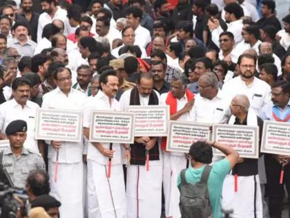 CAA Protest: DMK and allies rally in Chennai, court orders police to make video | CAA Protest: चेन्नई में DMK और सहयोगियों ने निकाली रैली, कोर्ट ने पुलिस को वीडियो बनाने का दिया आदेश