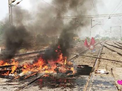 Railway to approach court to recover damages from CAA Protest, property worth about 90 crores loss | CAA Protest से हुए नुकसान की भरपाई के लिए कोर्ट जाएगा भारतीय रेलवे, करीब 90 करोड़ की संपत्ति हुई है क्षतिग्रस्त Railway to approach court to recover damages from CAA Protest, property worth about 90 crores loss | CAA Protest से हुए नुकसान की भरपाई के लिए कोर्ट जाएगा भारतीय रेलवे, करीब 90 करोड़ की संपत्ति हुई है क्षतिग्रस्त
