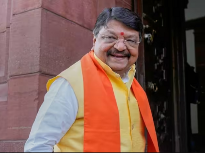 Kailash Vijayvargiya on the question of becoming the Chief Minister of Madhya Pradesh | 'मैं दिन में मजाक नहीं करता', मुख्यमंत्री बनने के सवाल पर कैलाश विजयवर्गीय ने कहा, श्री जवाहरलाल दर्डा 'बाबूजी' के जीवन पर आधारित पुस्तक 'जवाहर' के विमोचन कार्यक्रम में हिस्सा लिया Kailash Vijayvargiya on the question of becoming the Chief Minister of Madhya Pradesh | 'मैं दिन में मजाक नहीं करता', मुख्यमंत्री बनने के सवाल पर कैलाश विजयवर्गीय ने कहा, श्री जवाहरलाल दर्डा 'बाबूजी' के जीवन पर आधारित पुस्तक 'जवाहर' के विमोचन कार्यक्रम में हिस्सा लिया