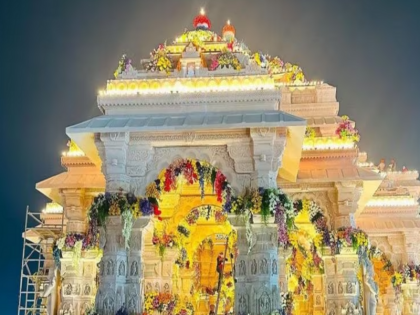 Ram Mandir Video Bollywood stars left for Ayodhya to participate in Ramlala Pran Pratistha | Ayodhya Ram Mandir: वीडियो- रामलला प्राण प्रतिष्ठा समारोह में हिस्सा लेने के लिए अयोध्या रवाना हुए ये बॉलीवुड के सितारे, देखिए