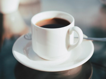 Disadvantages of drinking coffee first morning empty stomach coffee peene ks nuksan | सुबह उठने के बाद सबसे पहले एक कप कॉफी पीते हैं तो सावधान हो जाएं, हो सकते हैं ये नुकसान