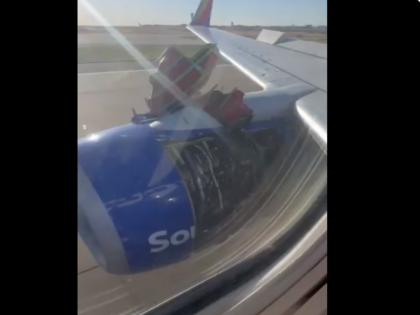 Viral Video Aircraft engine cover uprooted while taking off Southwest Airlines in America | Viral Video: हवा में उड़ते विमान के इंजन का कवर उखड़ा, इमरजेंसी लैंडिंग कराई गई, देखिए वीडियो