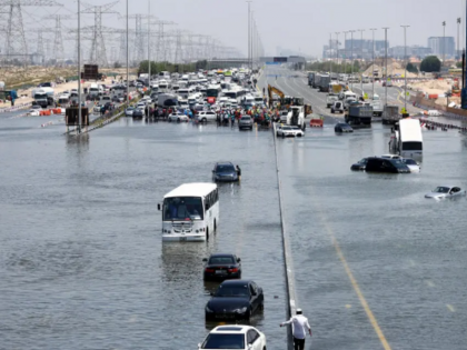 catastrophic floods in desert areas Dubai Extraordinary Flooding | ब्लॉग: रेगिस्तानी इलाकों में भयावह बाढ़ के संकेत को समझें