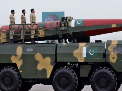 Pakistan's missile program America bans Chinese companies supplying essential goods | पाकिस्तान के मिसाइल कार्यक्रम को झटका, अमेरिका ने जरूरी सामान की सप्लाई करने वाली चीनी कंपनियों पर प्रतिबंध लगाया