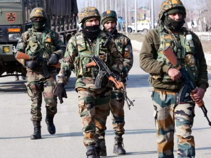 Operation continues to search terrorists in dense forests in Udhampur Indian Army | उधमपुर में घने जंगलों में आतंकवादियों को खोजने का अभियान जारी, दो समूह में चार से छह आतंकियों के होने की संभावना