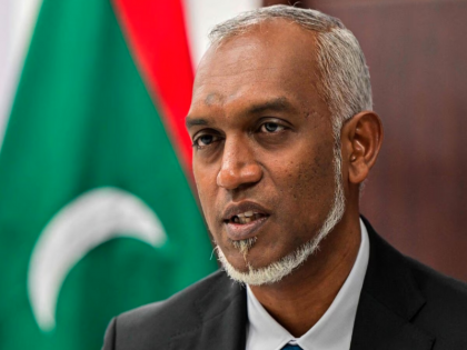 Maldives will ban Israelis from entering the country Mohammed Muizzu office decision | मालदीव इजरायलियों के देश में प्रवेश पर प्रतिबंध लगाएगा, मोहम्मद मुइज्जू के कार्यालय ने लिया फैसला Maldives will ban Israelis from entering the country Mohammed Muizzu office decision | मालदीव इजरायलियों के देश में प्रवेश पर प्रतिबंध लगाएगा, मोहम्मद मुइज्जू के कार्यालय ने लिया फैसला