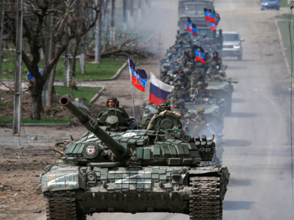 Russia Ukraine War China supplying arms to Russia Ukraine accuses Beijing | Russia Ukraine War: चीन दे रहा है रूस को बड़े पैमाने पर हथियार! जंग रुकने की कोई उम्मीद नहीं, यूक्रेन ने लगाए बीजिंग पर आरोप